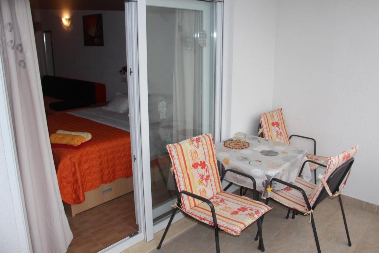 Apartmani Nima Tucepi Exterior photo